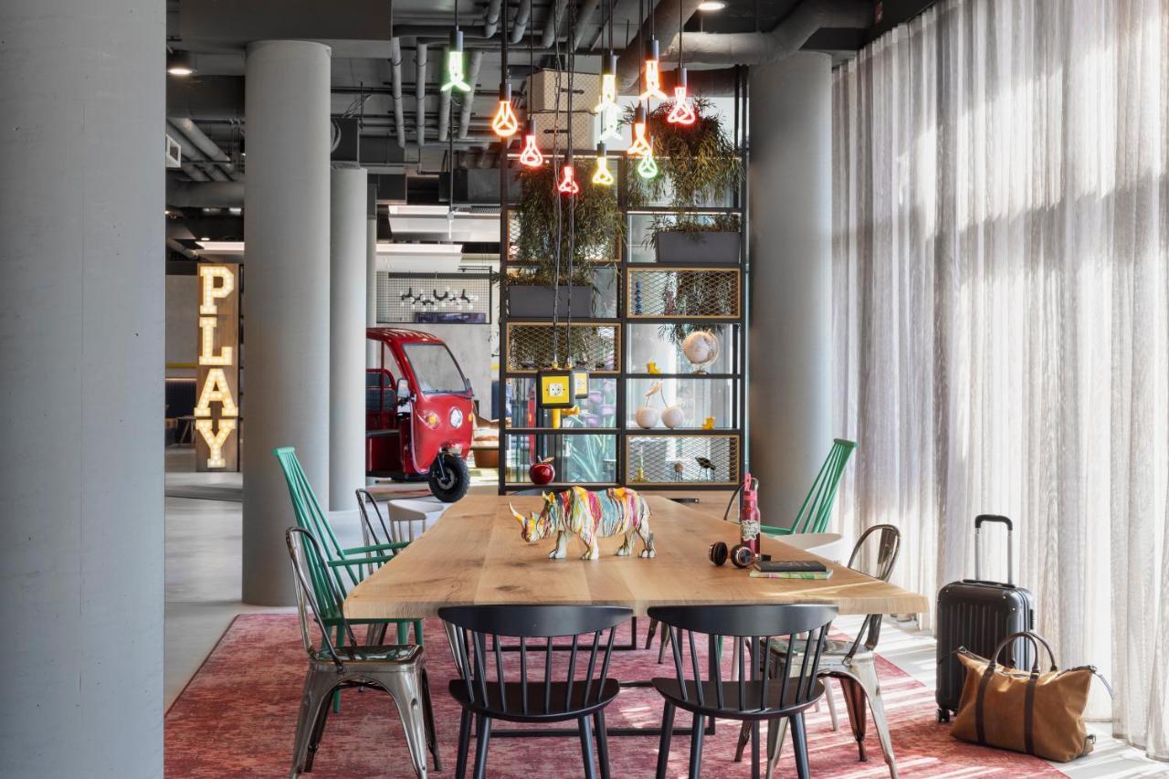 Moxy Vienna City East المظهر الخارجي الصورة