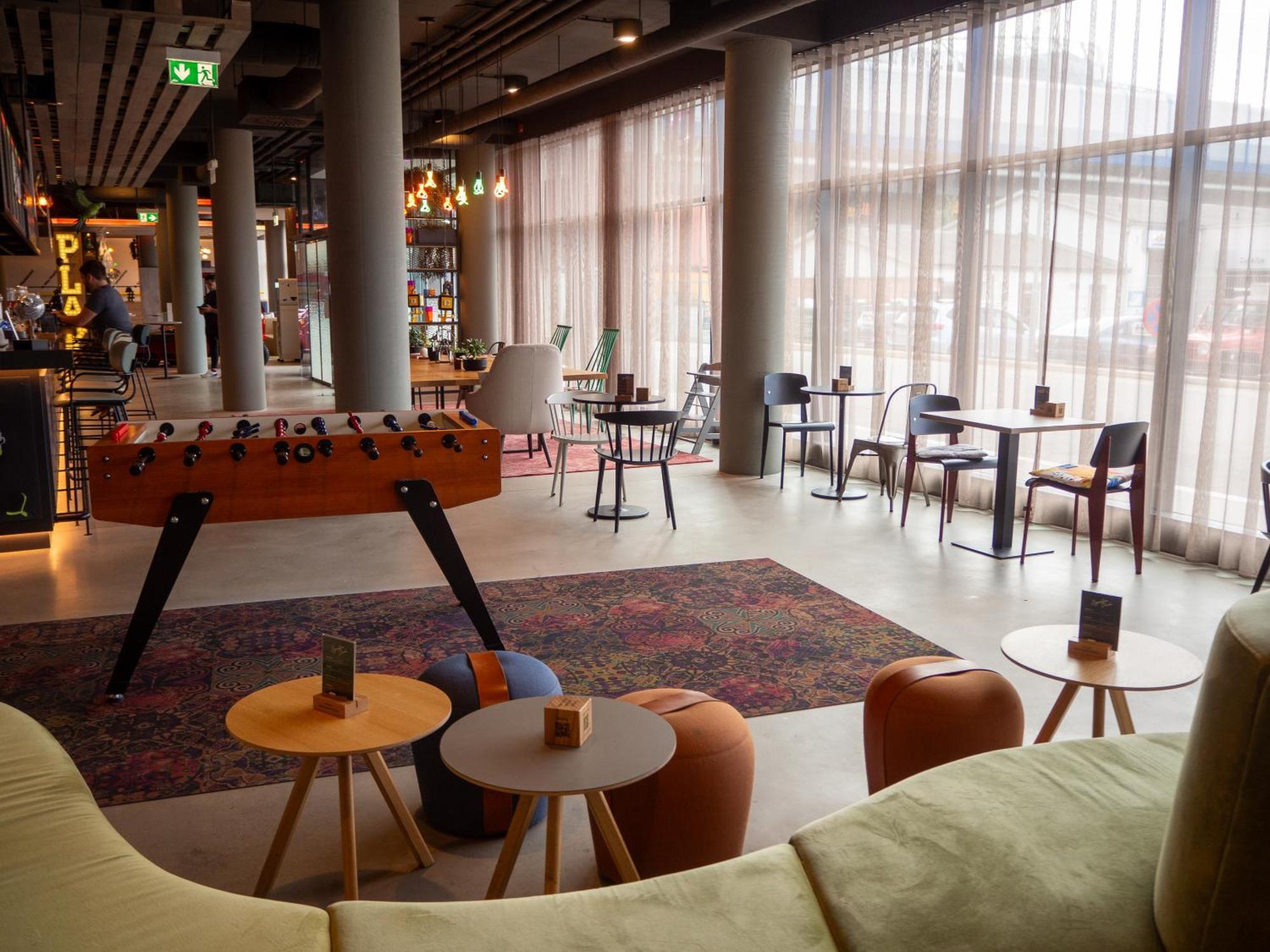 Moxy Vienna City East المظهر الخارجي الصورة